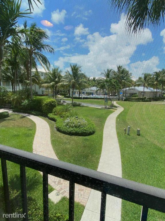 Building Photo - 2 br, 2 bath House - 123 Bay Colony Dr N