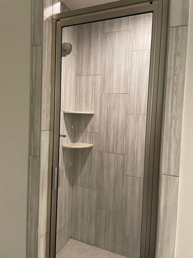 Building Photo - North Cherry Hill 132