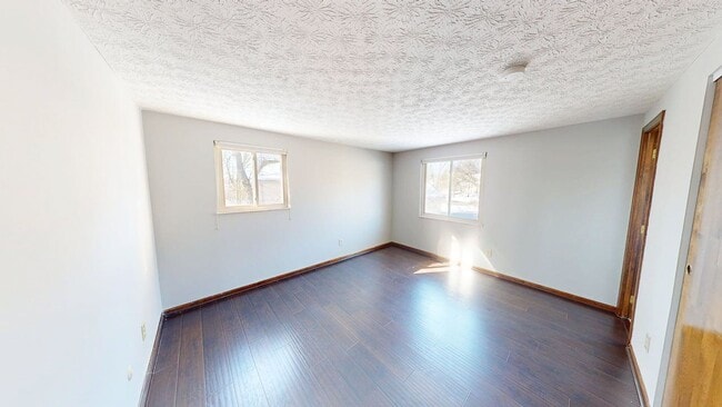 Building Photo - 3919 Quail Hollow Dr