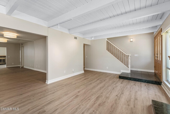 Building Photo - 1520 Redwood Cir