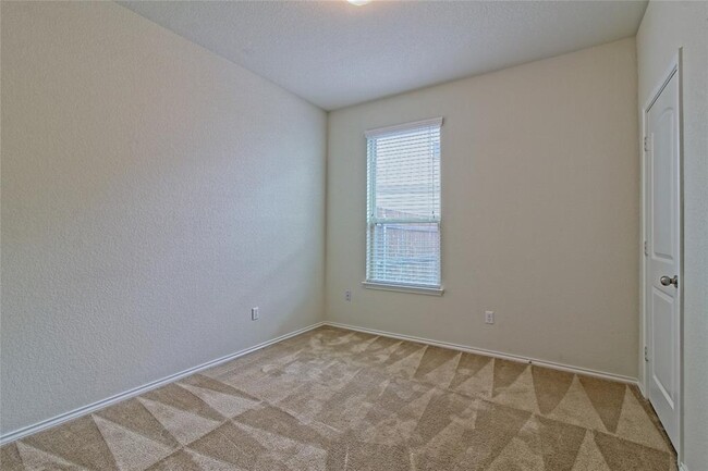 Building Photo - 468 Perryville Lp