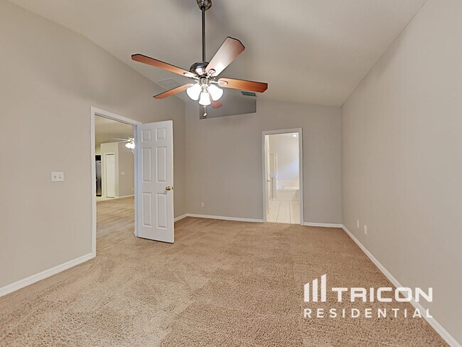 Building Photo - 10610 Little Bend Ln