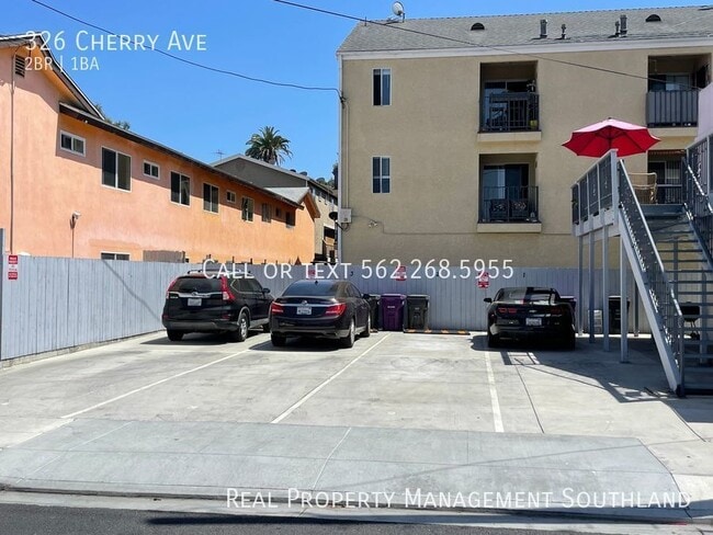 Building Photo - 326 Cherry Ave