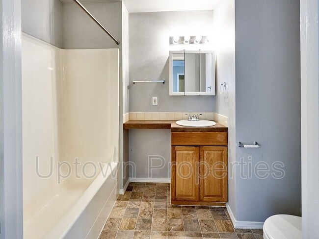 Building Photo - 7230 NE 18th Ave