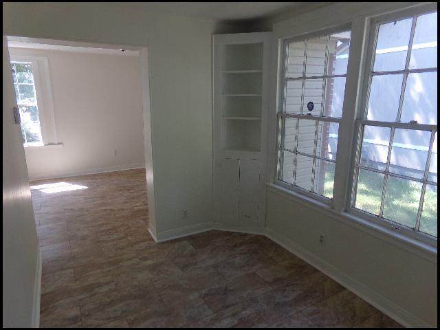 Building Photo - 2609 S Tyler St