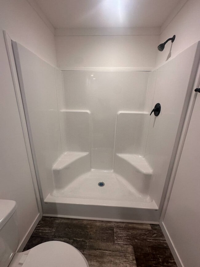 Building Photo - 7865 W Hwy 40