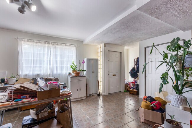 Building Photo - 6644 Gravois Ave