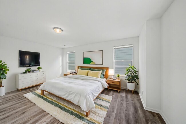 Building Photo - 5772 Ceylon St