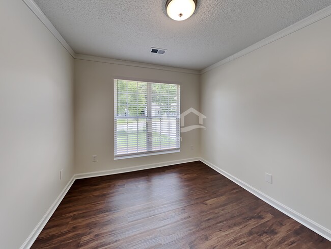 Building Photo - 860 Amelia Grove Ln SE