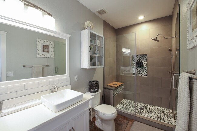 Building Photo - 7444 S 30th Terrace