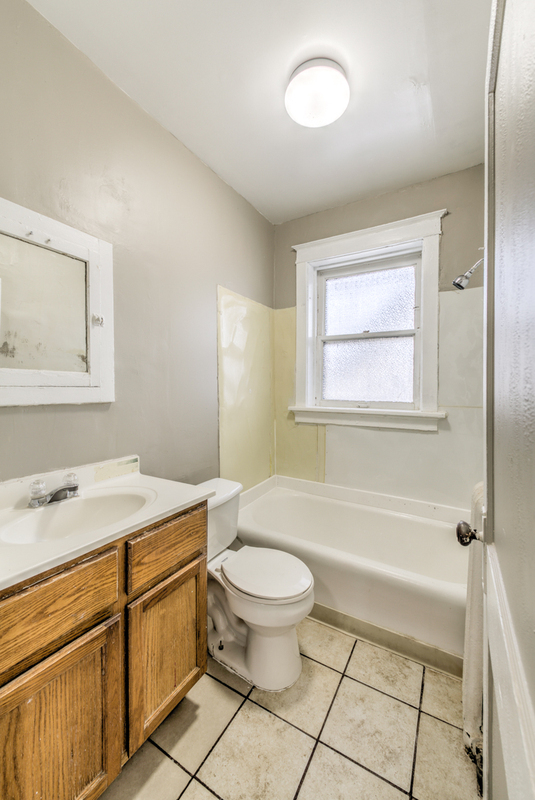 Building Photo - 4062 South Grand Boulevard - 2S