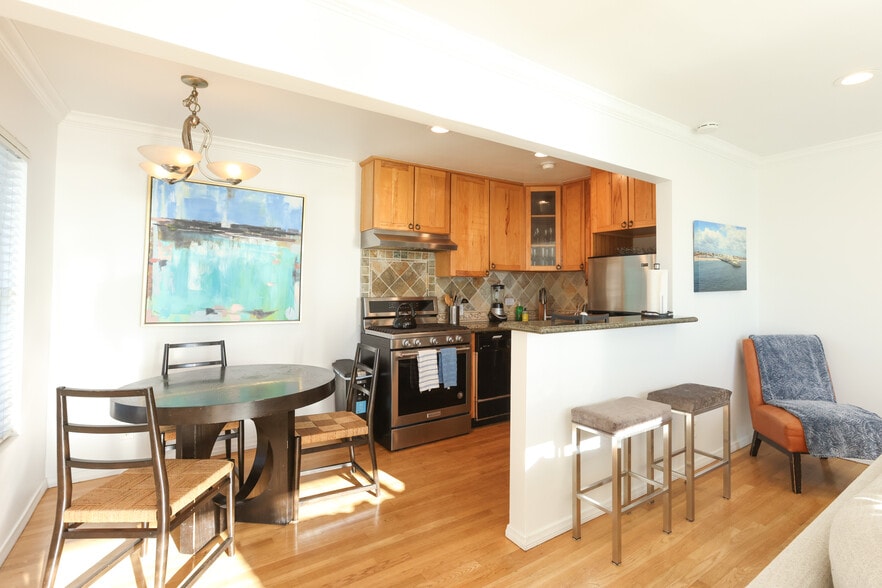 Primary Photo - Ocean Condos