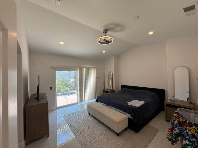 Building Photo - Stunning 4BR/3BA Pool Home in Singing Hill...