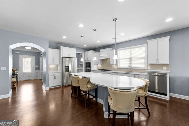 Building Photo - 736 Firefly Ct