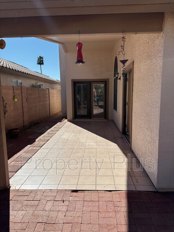 Building Photo - 4814 W Ponderosa Ln