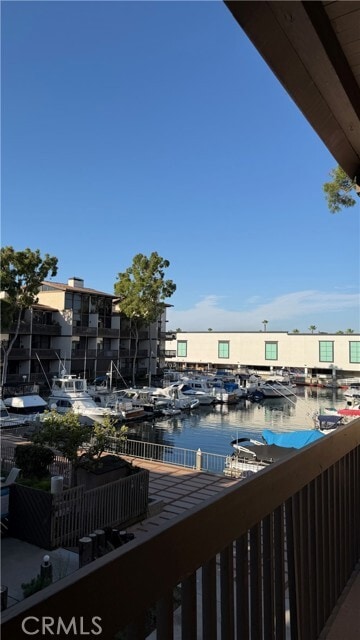 Building Photo - 7215 Marina Pacifica Dr N