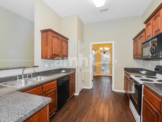 Building Photo - 11635 Dempsey Dr