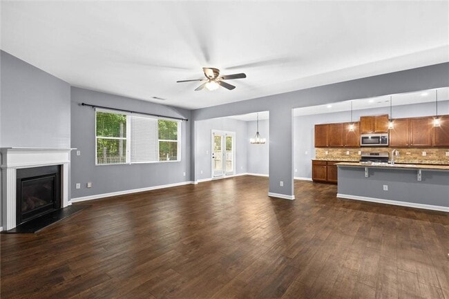 Building Photo - 407 Aviary Ln