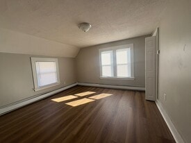 Building Photo - 76 Houston St