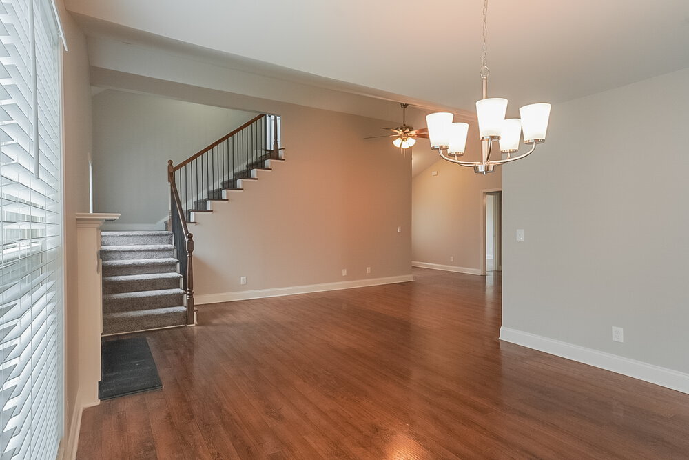 Building Photo - 607 Savannah Dr