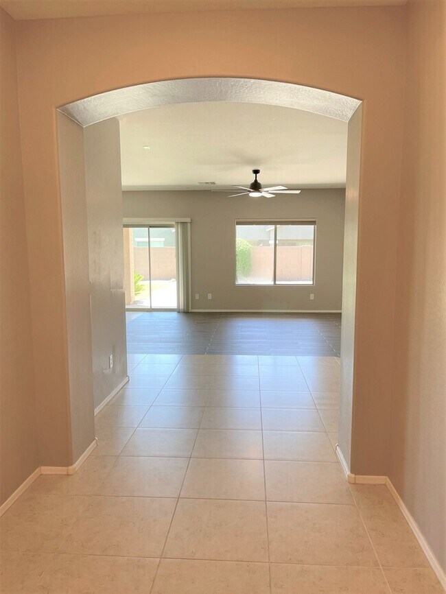 Gilbert House with a pool 2981 E Tiffany Wy Gilbert AZ 85298