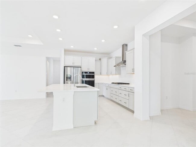 Building Photo - 7216 SW 58th Pl