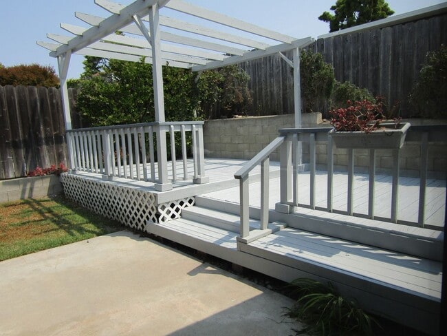 Building Photo - Single Level Home Located in The Pacific Estates