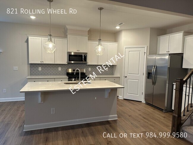 Building Photo - 821 Rolling wheel Rd