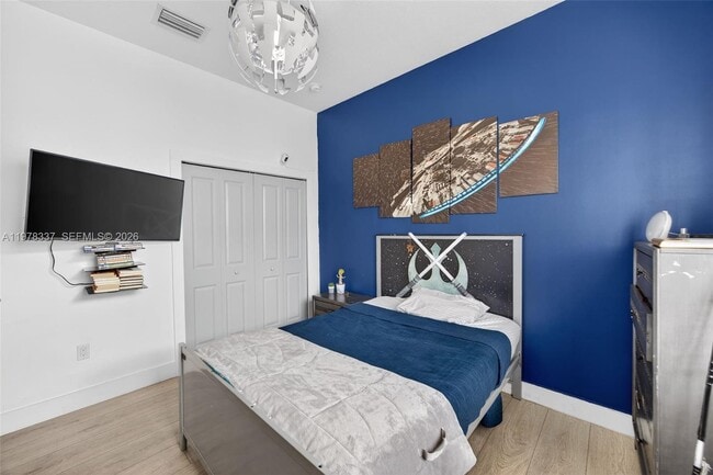 Building Photo - 14541 SW 16th St