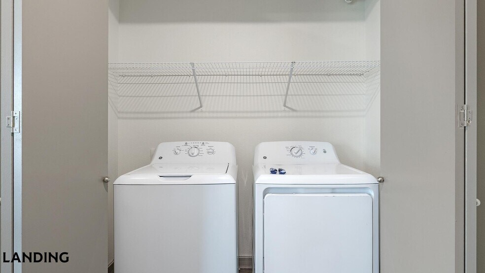 Building Photo - 101 S Center St