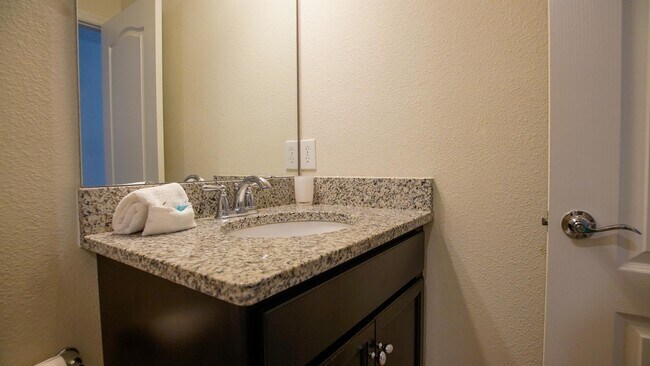 Building Photo - 4667 Terrasonesta Dr
