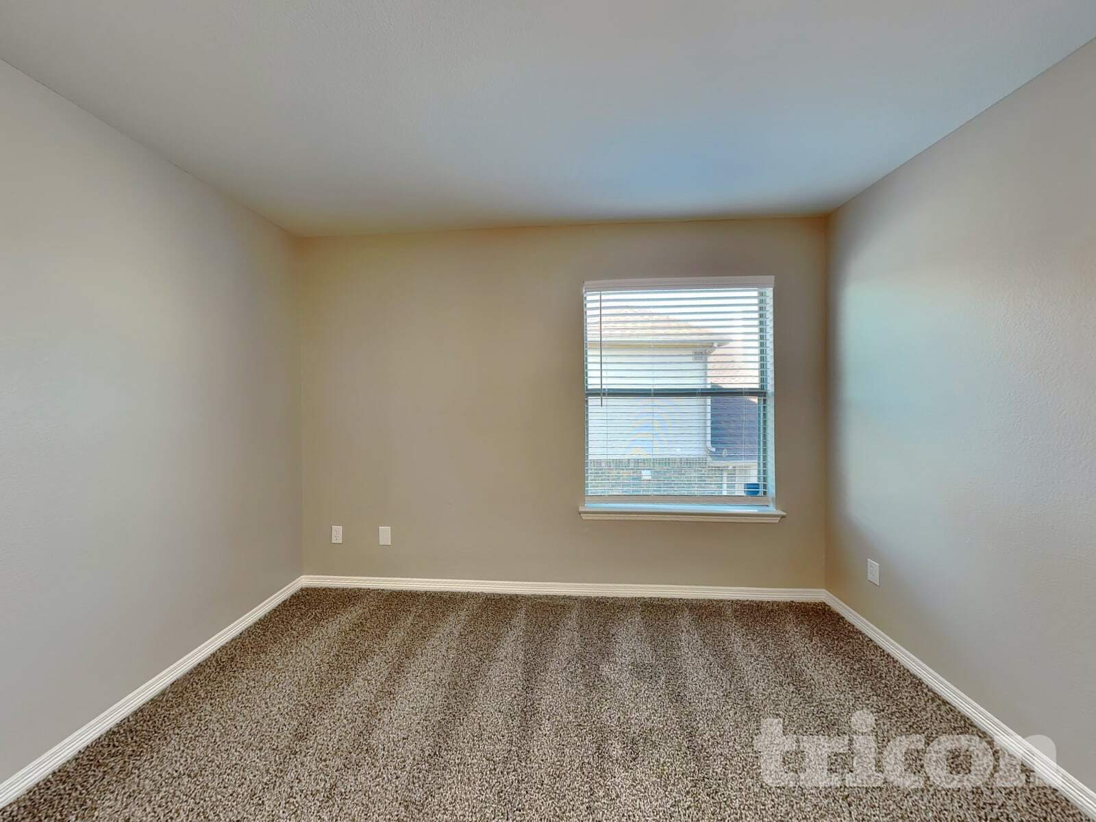 Building Photo - 2712 Columbus