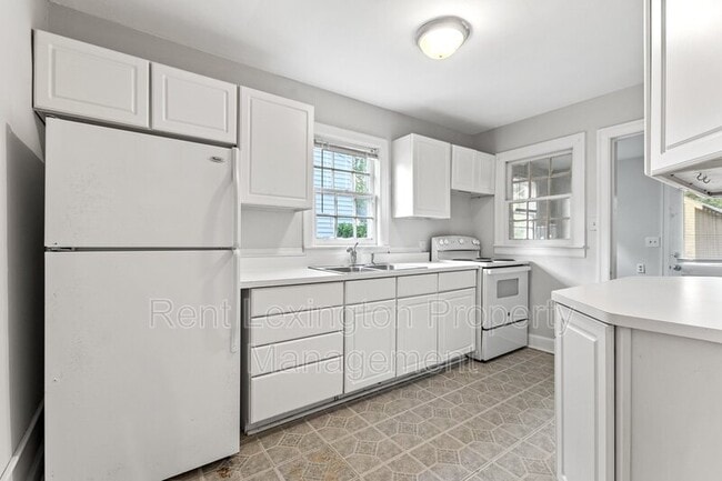 Building Photo - 1617 Liberty Rd