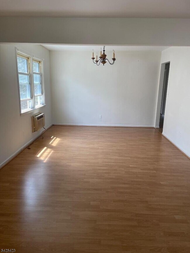 Building Photo - 107 Madison Ave