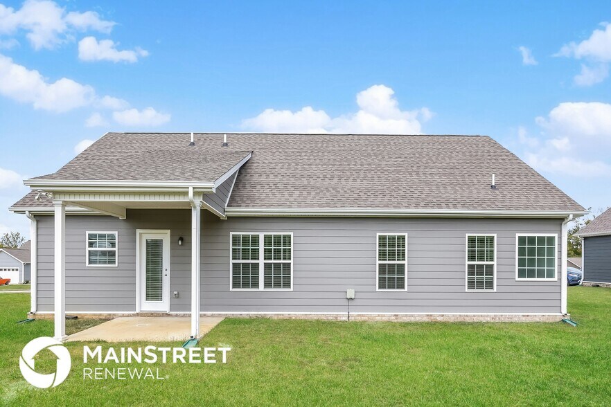 Building Photo - 728 Mitscher Dr