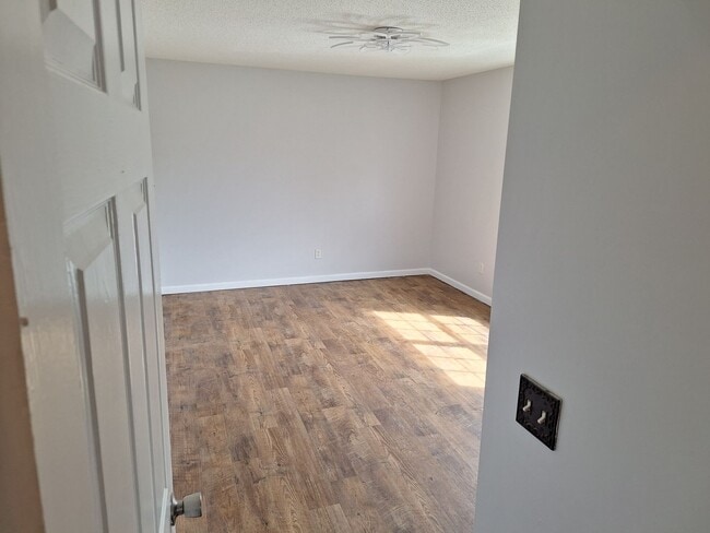 Building Photo - Wonderful Four Bedroom Home Located in Nor...