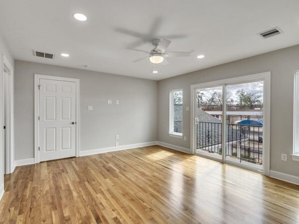 Building Photo - 1105 Panama St