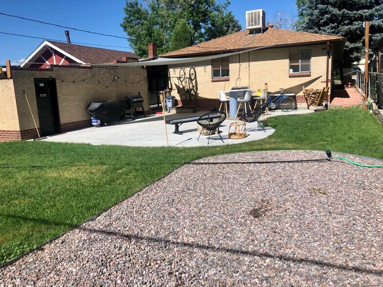 Building Photo - 3048 AMES ST