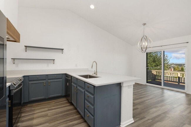 Building Photo - 1810 Covered Bridge Pkwy