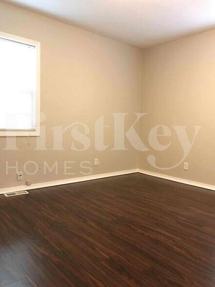 Building Photo - 4113 Alberta St