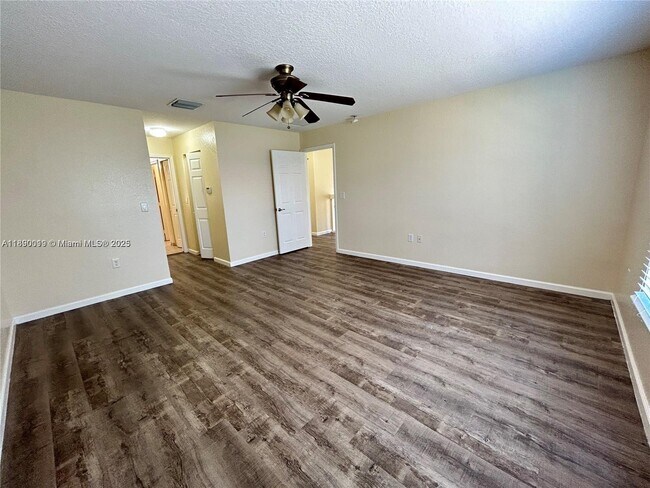 Building Photo - 7828 Parsons Pine Dr