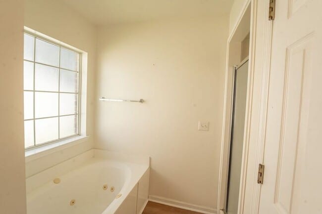 Building Photo - 141 Dukes Way