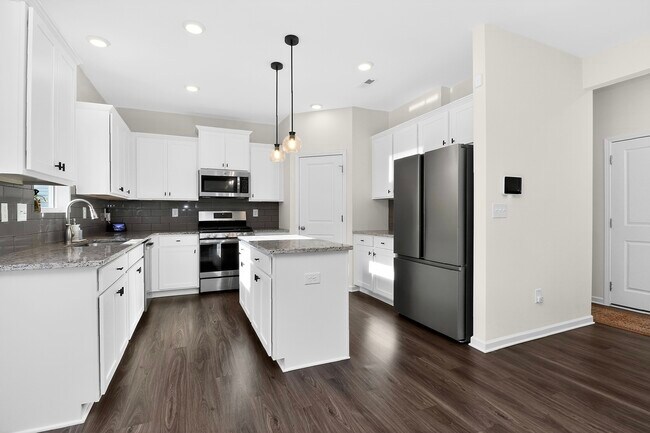 Building Photo - 7132 Wheyfield Dr