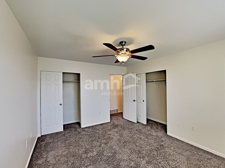 Building Photo - 2899 W 2125 S