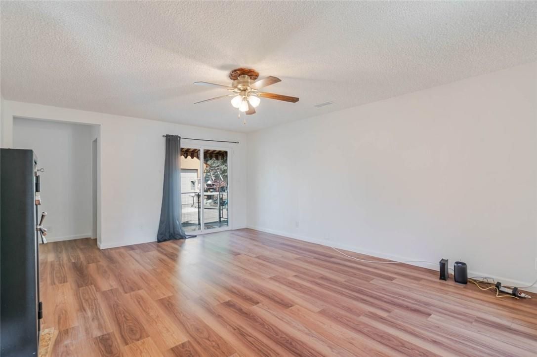 Building Photo - 13057 Gladstone Ave