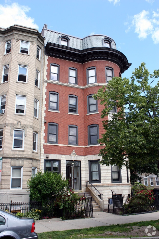 Building Photo - 107 Park Dr