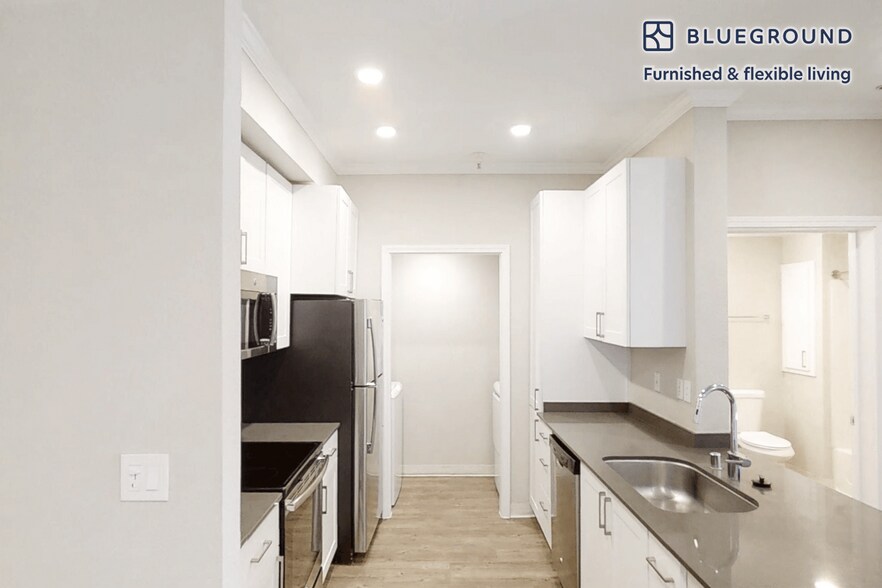 Building Photo - 1300 The Alameda