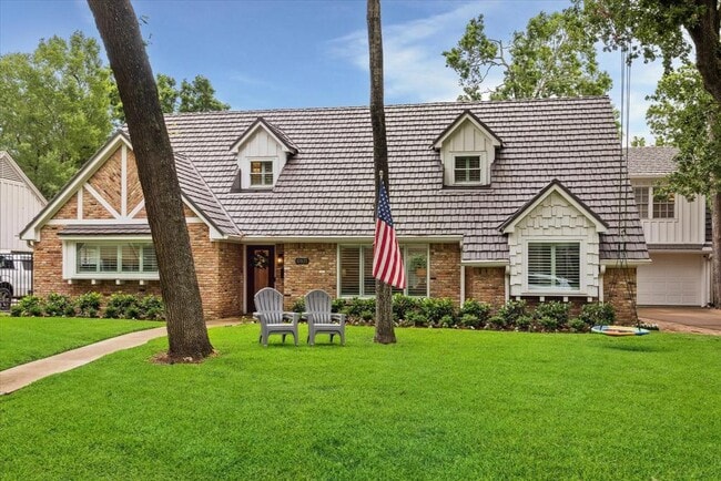 Primary Photo - 13035 Pebblebrook Dr