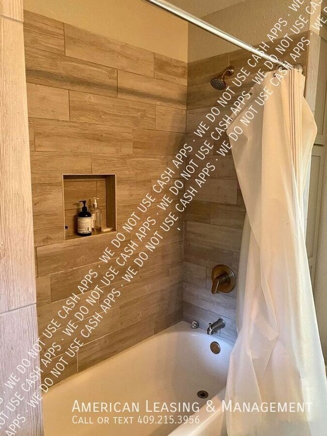 Building Photo - 109 Frankens St