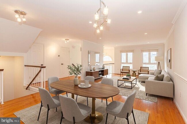 Building Photo - 10220 Baltusrol Ct